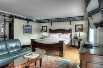 Signature Suite, 1 King Bed