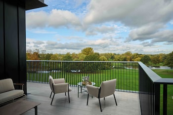 Brabazon House Suite