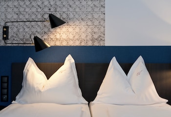 Deluxe Double Room (Salon)
