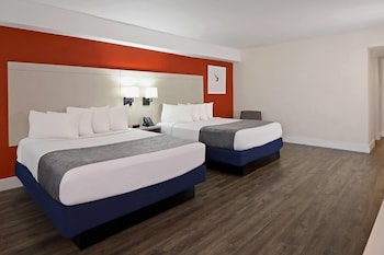 Room, 2 Queen Beds, Non Smoking, Tower (Superior Tower Room)