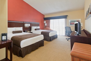 Standard Room, 2 Queen Beds, Balcony