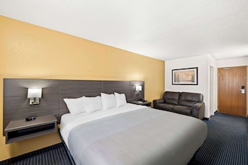 Standard Room, 1 King Bed, Non Smoking