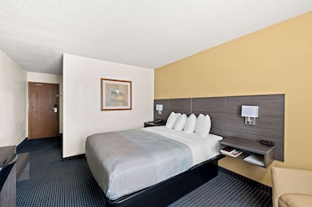 Standard Room, 1 Queen Bed, Non Smoking