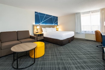 Room, 1 King Bed with Sofa bed, Non Smoking