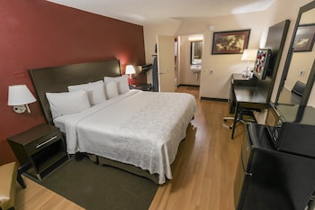 Superior Room, 1 King Bed, Accessible (Smoke Free)