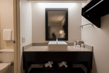 Deluxe Room, 2 Double Beds (Smoke Free)
