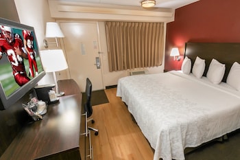 Standard Room, 1 King Bed (Smoke Free)