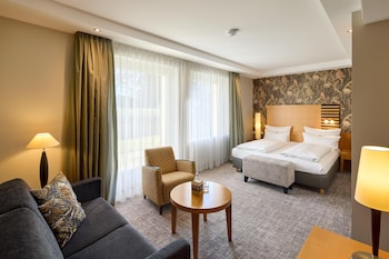 Superior Room, 1 Double Bed, Garden View, Annex Building (Converts to 2 Twin Beds)