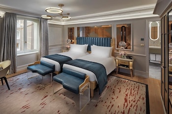 Superior Room, 1 King Bed