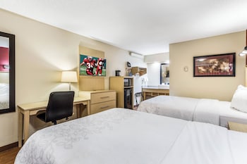 Deluxe Room, 2 Double Beds (Smoke Free)