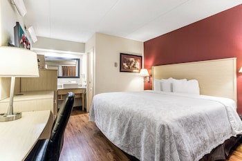 Deluxe Room, 1 King Bed (Smoke Free)