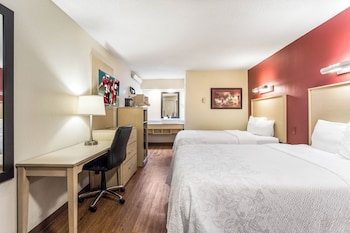 Deluxe Room, 2 Double Beds (Smoke Free)