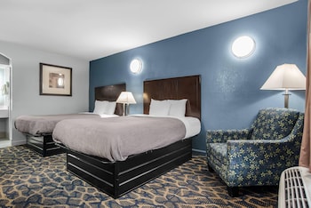 Standard Room, 2 Double Beds, Non Smoking