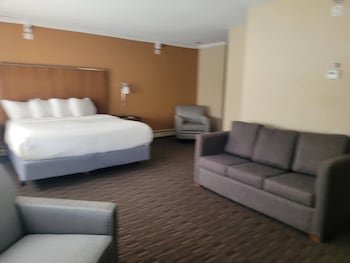 Suite, 1 King Bed, Non Smoking, Jetted Tub