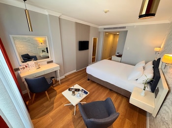 Superior Double Room (Spa Access Included)