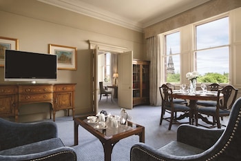 Suite, 1 King Bed (Caledonian)