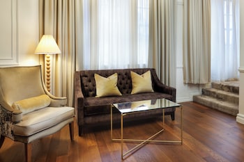 Junior Suite, 1 King Bed