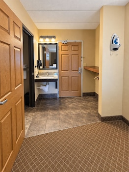 Standard Room, 2 Queen Beds, Accessible