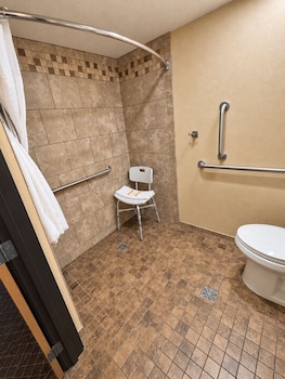 Standard Room, 2 Queen Beds, Accessible