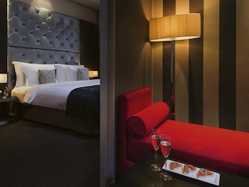 Junior Suite, 1 King Bed
