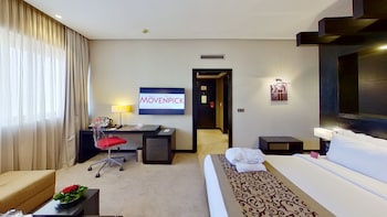 Deluxe Room, 1 Queen Bed