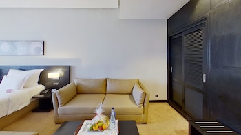 Deluxe Room, 1 King Bed
