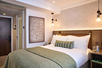 Double Room (Cosy, Newly refurbished)