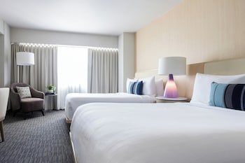 Executive Room, 2 Double Beds (Club Two Double)