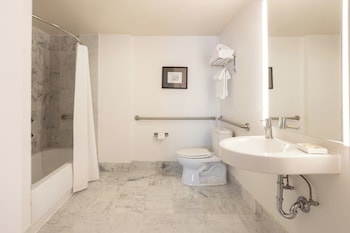 Room, 1 King Bed, Accessible