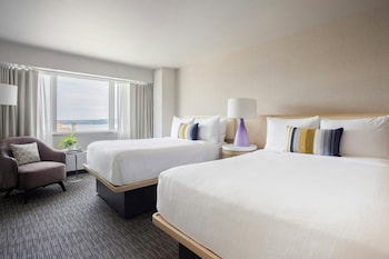 Executive Room, 2 Double Beds (Club Two Double)
