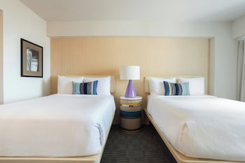 Executive Room, 2 Double Beds (Club Two Double)