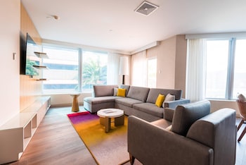 Suite, Multiple Beds, Non Smoking