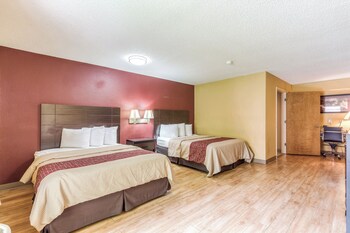 Deluxe Room, 2 Queen Beds, Non Smoking (with Sofa Bed)