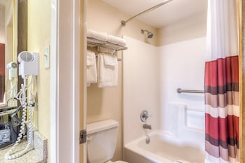 Deluxe Room, 2 Queen Beds, Non Smoking (with Sofa Bed)