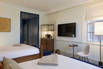 Standard Room, 2 Queen Beds (Hearing Accessible)