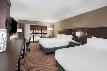 Family Room, Multiple Beds (Annex)