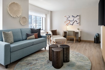 Suite, 1 King Bed with Sofa bed