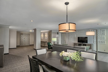 Suite, Multiple Beds