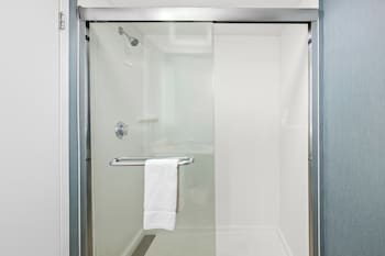 Standard Room, 2 Queen Beds, Non Smoking, Refrigerator (Oversized Room)