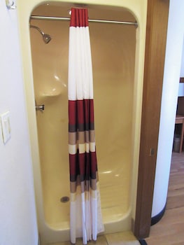 Deluxe Room, 1 Queen Bed, Non Smoking
