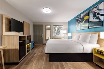 Room, 1 King Bed, Accessible