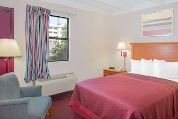 Room, 1 Double Bed, Accessible, Non Smoking (Mobility, Tub w/Grab Bars)
