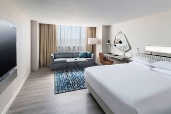 Room, 1 King Bed, Accessible, Bathtub