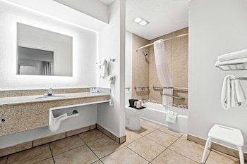 Room, 2 Queen Beds, Accessible, Non Smoking
