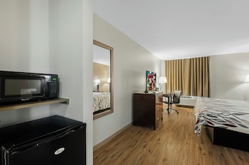 Superior Room, 1 King Bed (Smoke Free)