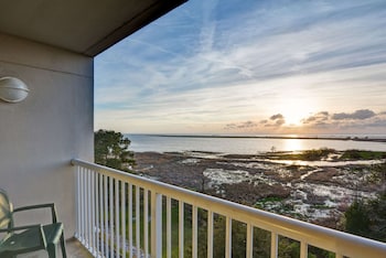 Room, 2 Queen Beds, Non Smoking, Bay View