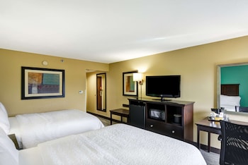Room, 2 Queen Beds, Non Smoking, Bay View