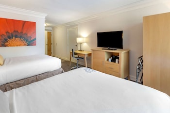 Standard Room, 2 Double Beds, Accessible, Non Smoking