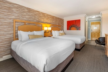 Standard Room, 2 Queen Beds, Non Smoking, Refrigerator