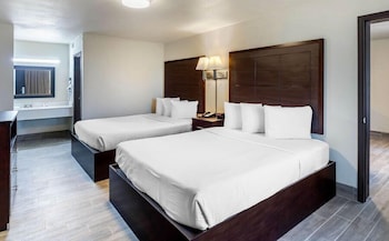 Suite, Multiple Beds, Non Smoking